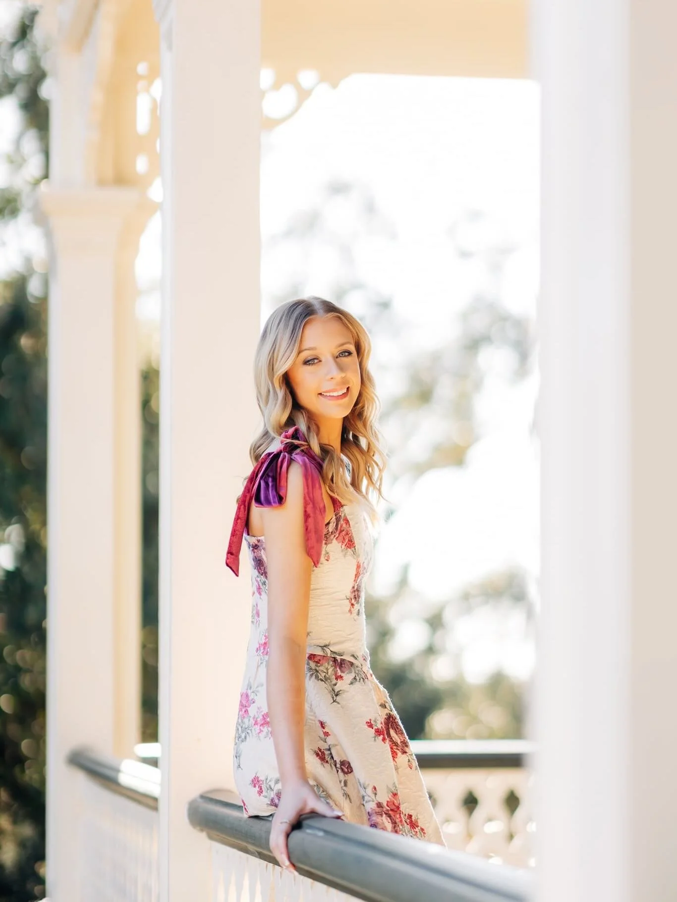 It was a beautiful golden sunny day for my session with Ascension Episcopal Senior Morgan, you can&rsquo;t even tell that we were also freezing! ☀️