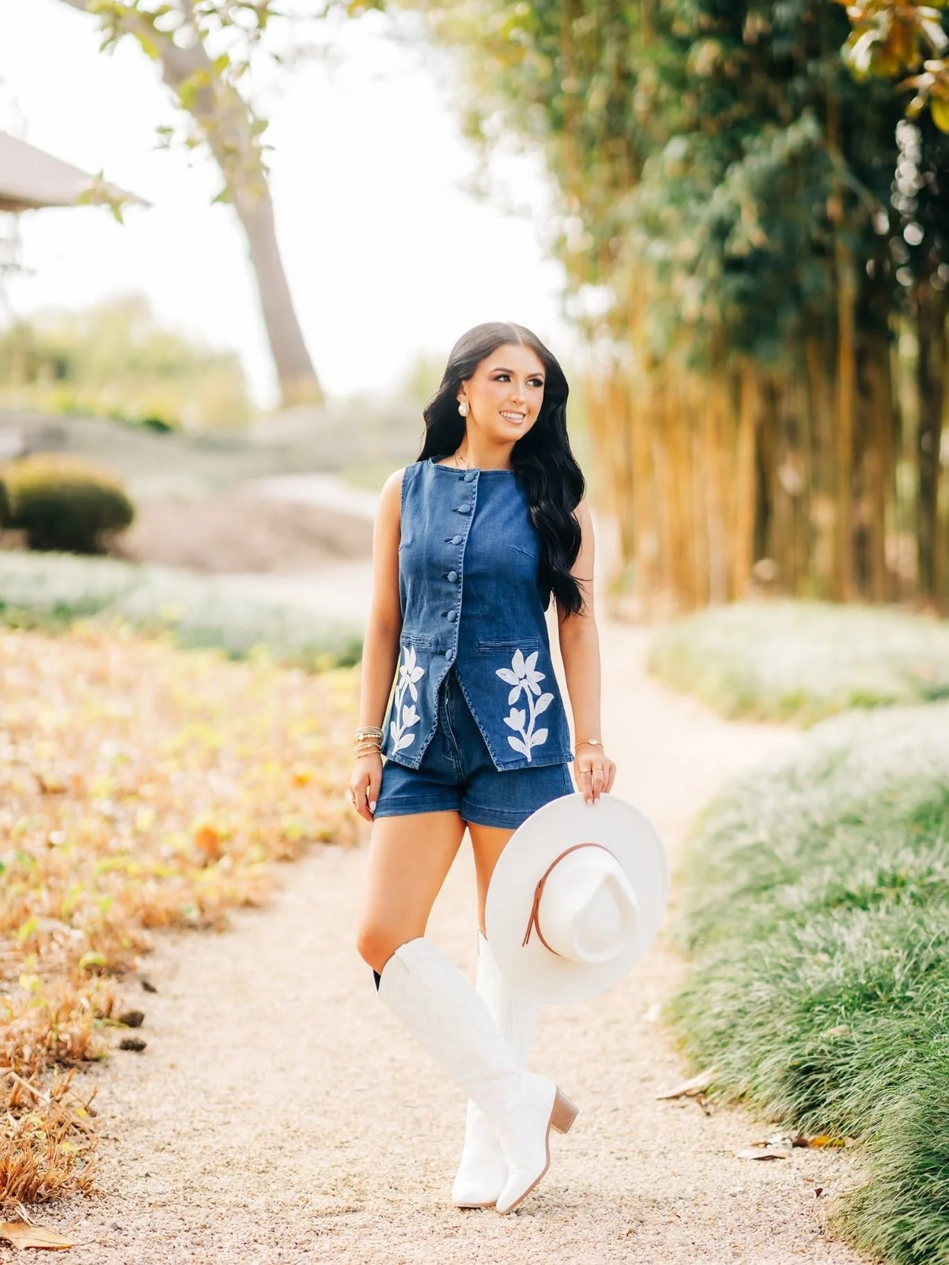 Lots of sneak peeks of the most beautiful sessions on the way! 🤍