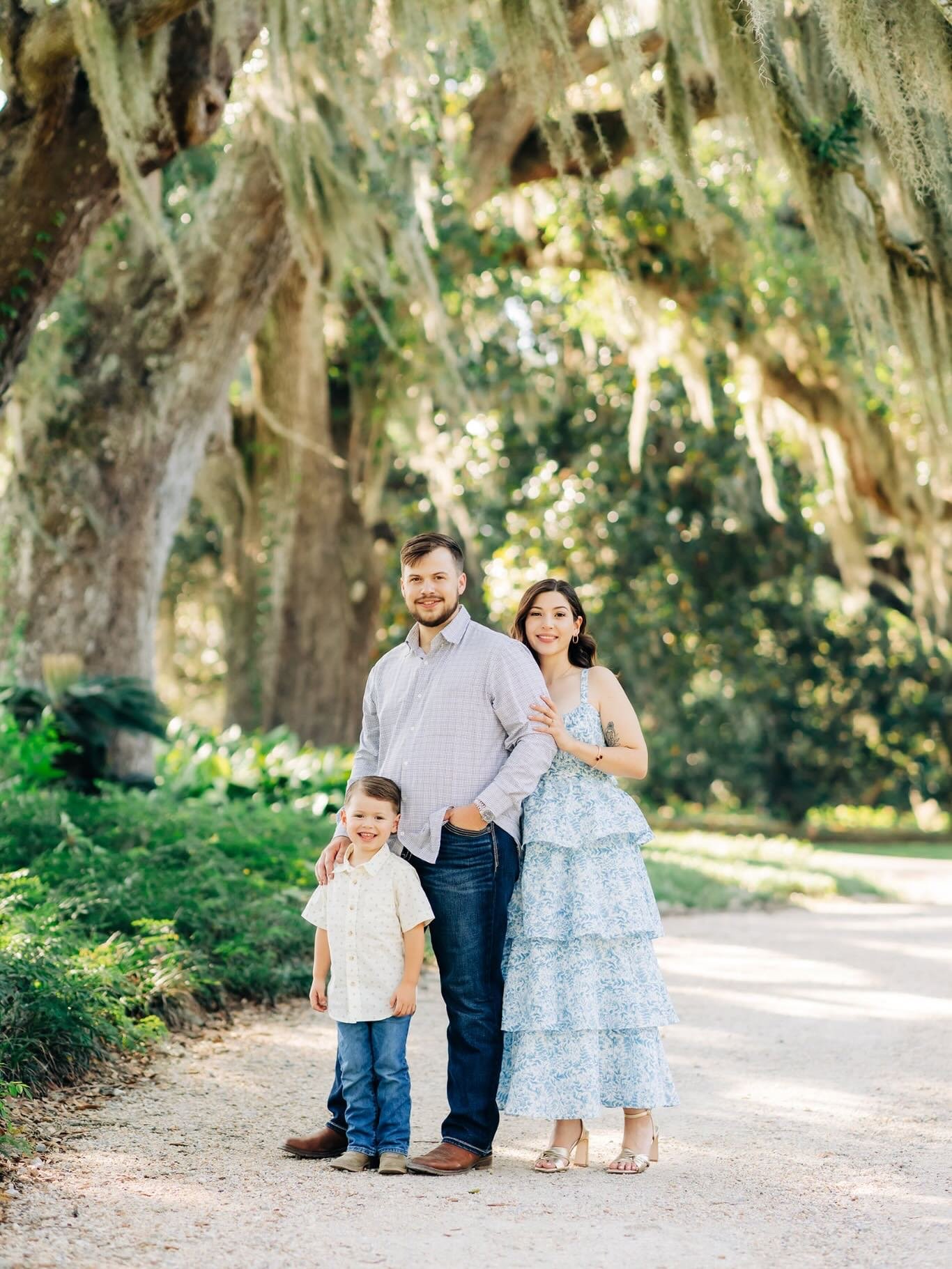 Loved working with the beautiful Bordelon family! Let&rsquo;s chat about planning YOUR family session 🤍