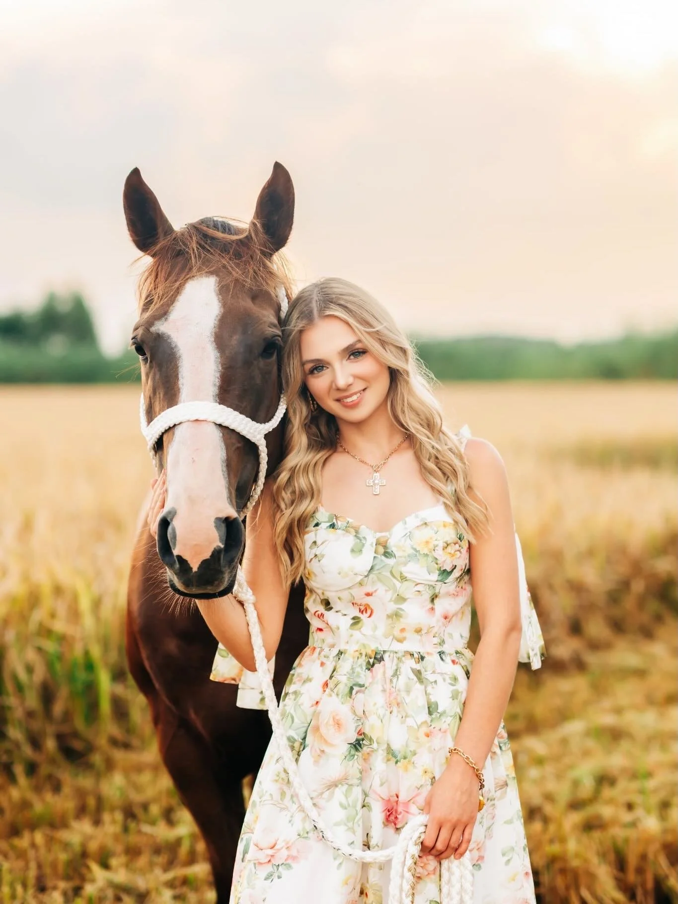 For being one of my favorite senior sessions it took me entirely too long to get this one on the blog but it&rsquo;s up now and you gotta see it! Link in bio!