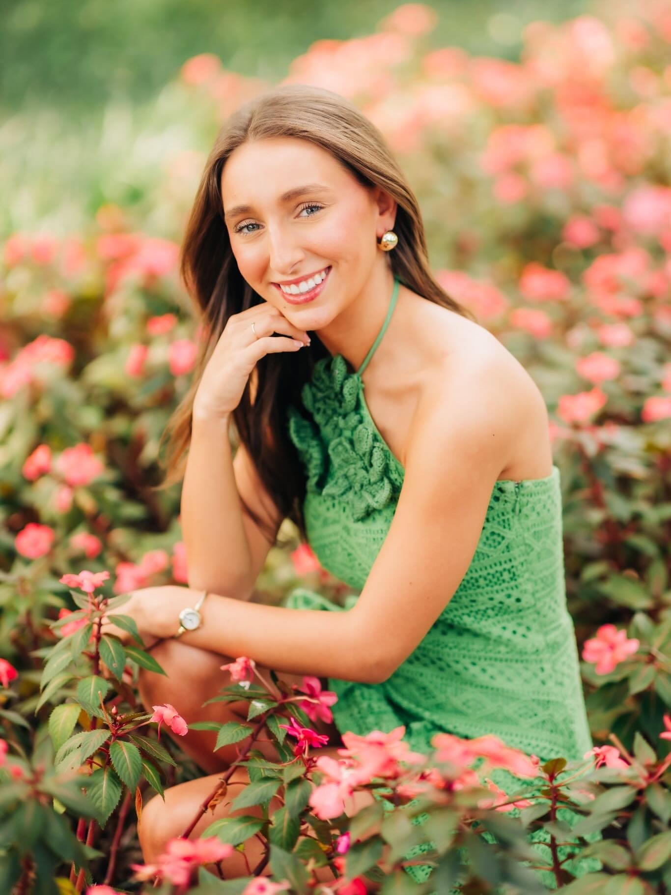 Let&rsquo;s talk about October! So often seniors &amp; parents are leery about booking Fall dates because they visualize Fall sessions to look like sweaters, boots, and brown leaves but my Fall sessions are often some of my favorites of the year and 