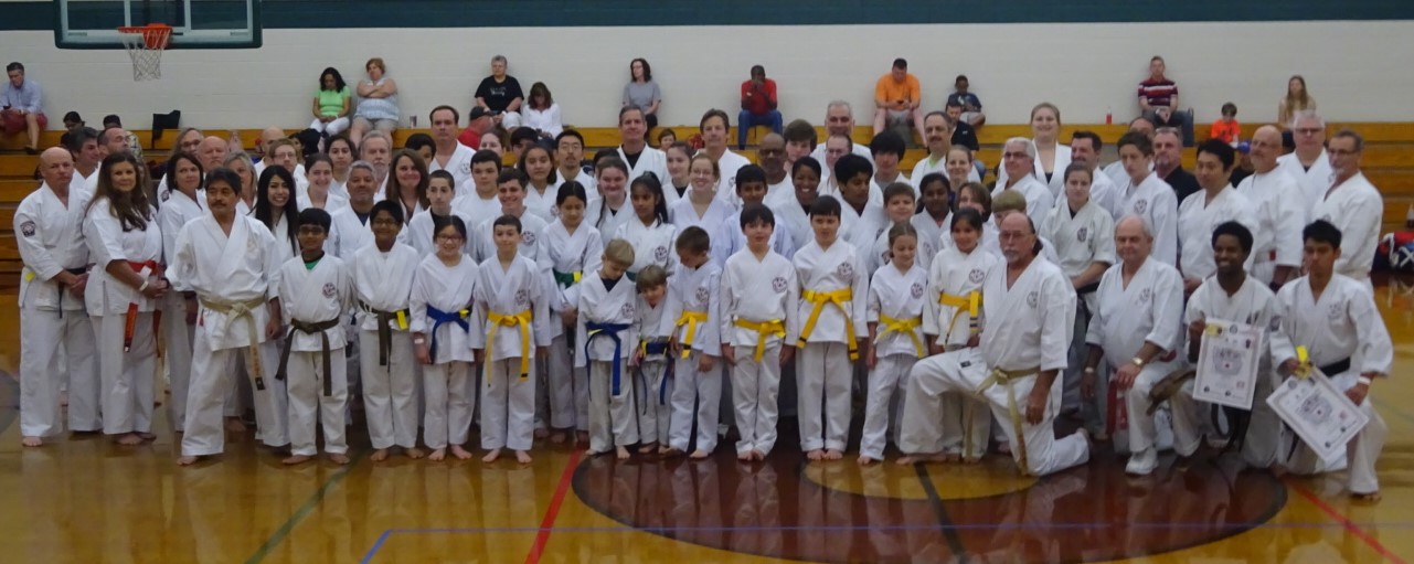 In the performances of this year's attendees, we saw strong spirit, good kata, and great fighting from kyu belts to black belts, youth to senior division. Let's see if we can make the competition even tougher next year with more attendees!
