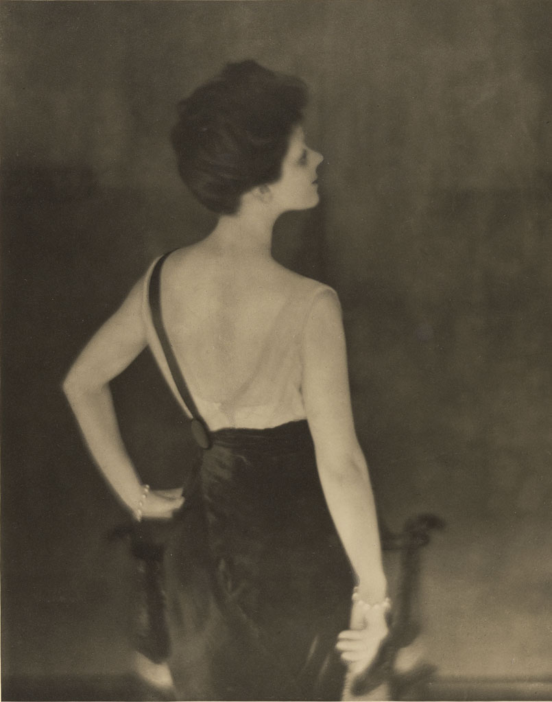 Rita de Acosta Lydig , negative 1913; print 1914, Baron Adolf De Meyer, gelatin silver print. The J. Paul Getty Museum