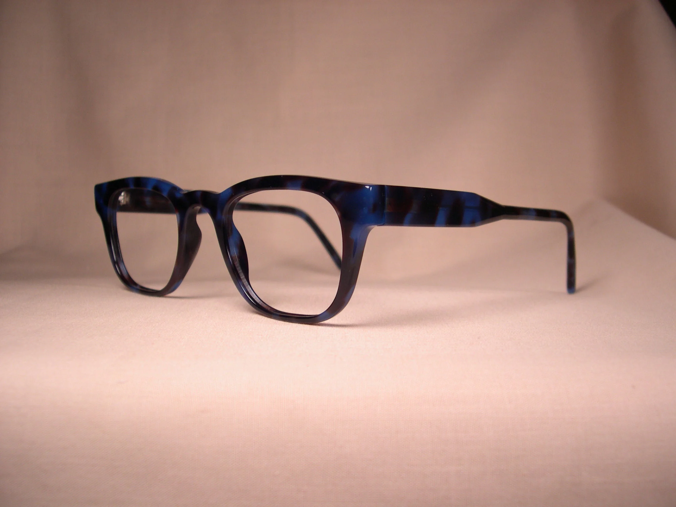 Indivijual Custom Glasses 17.jpg