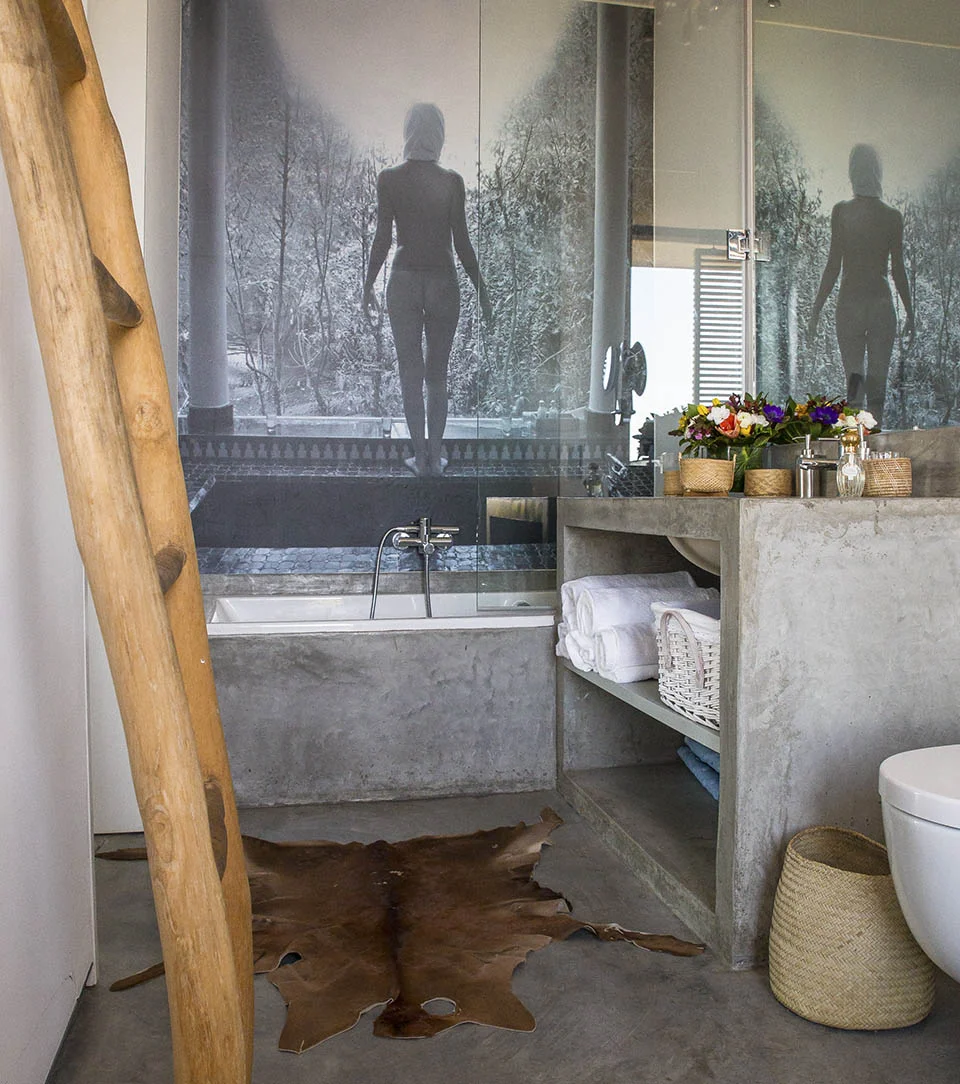 bathroom3.jpg