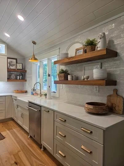 GReets kitchen side.jpg