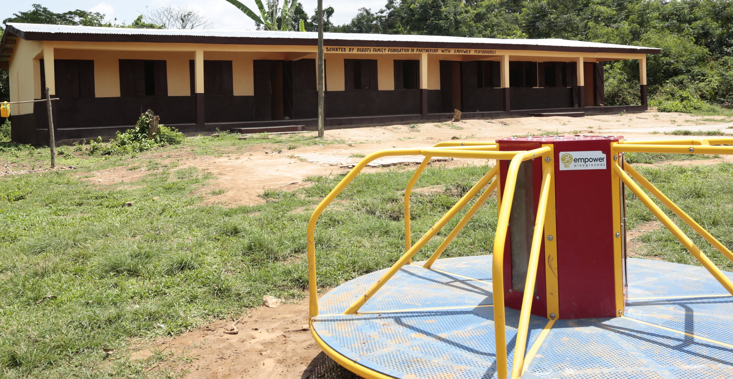 Fawotrikosie new classroom block. Completed in 2017.