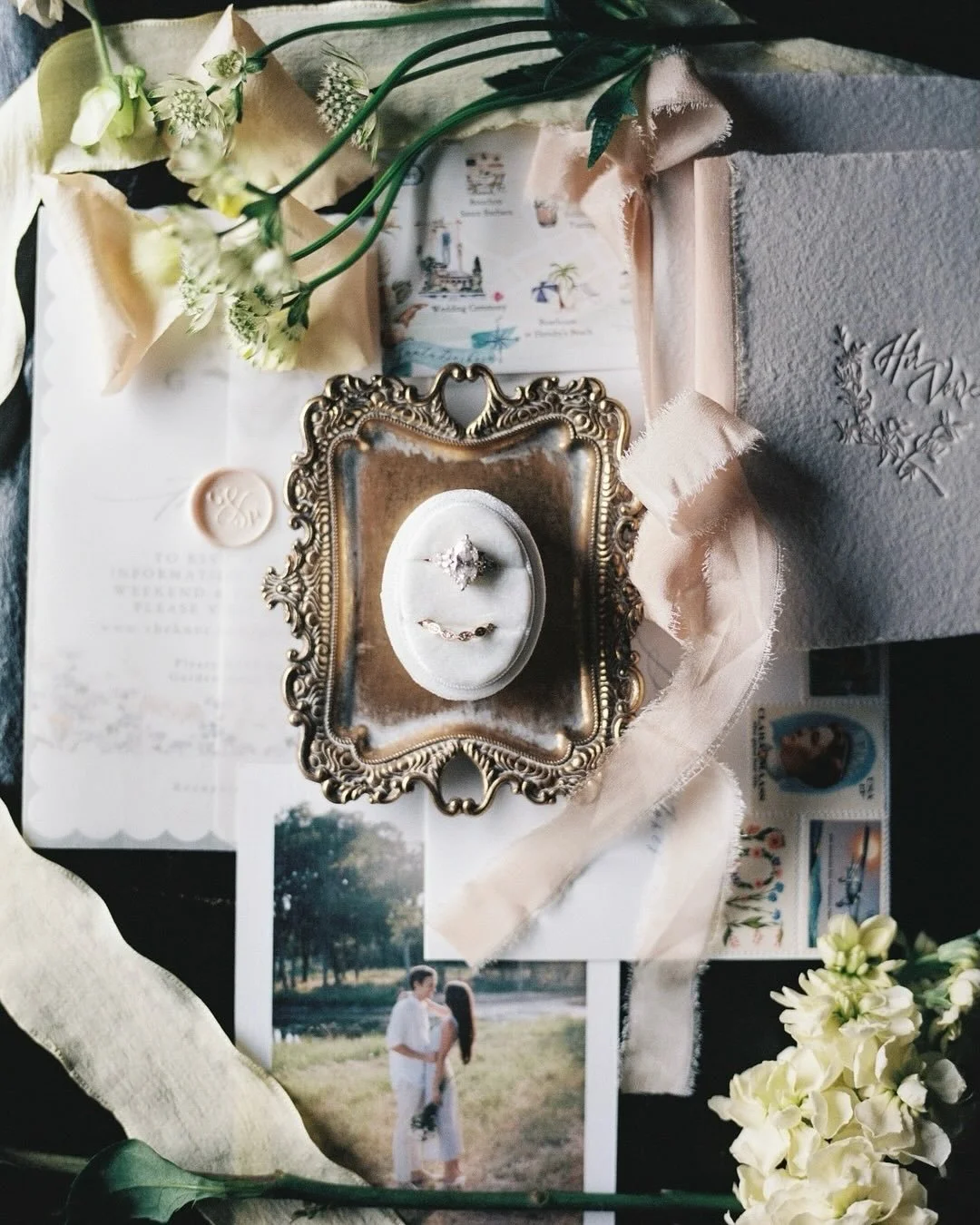 A glimpse Grace &amp; Parker&rsquo;s wedding day morning &lt;3