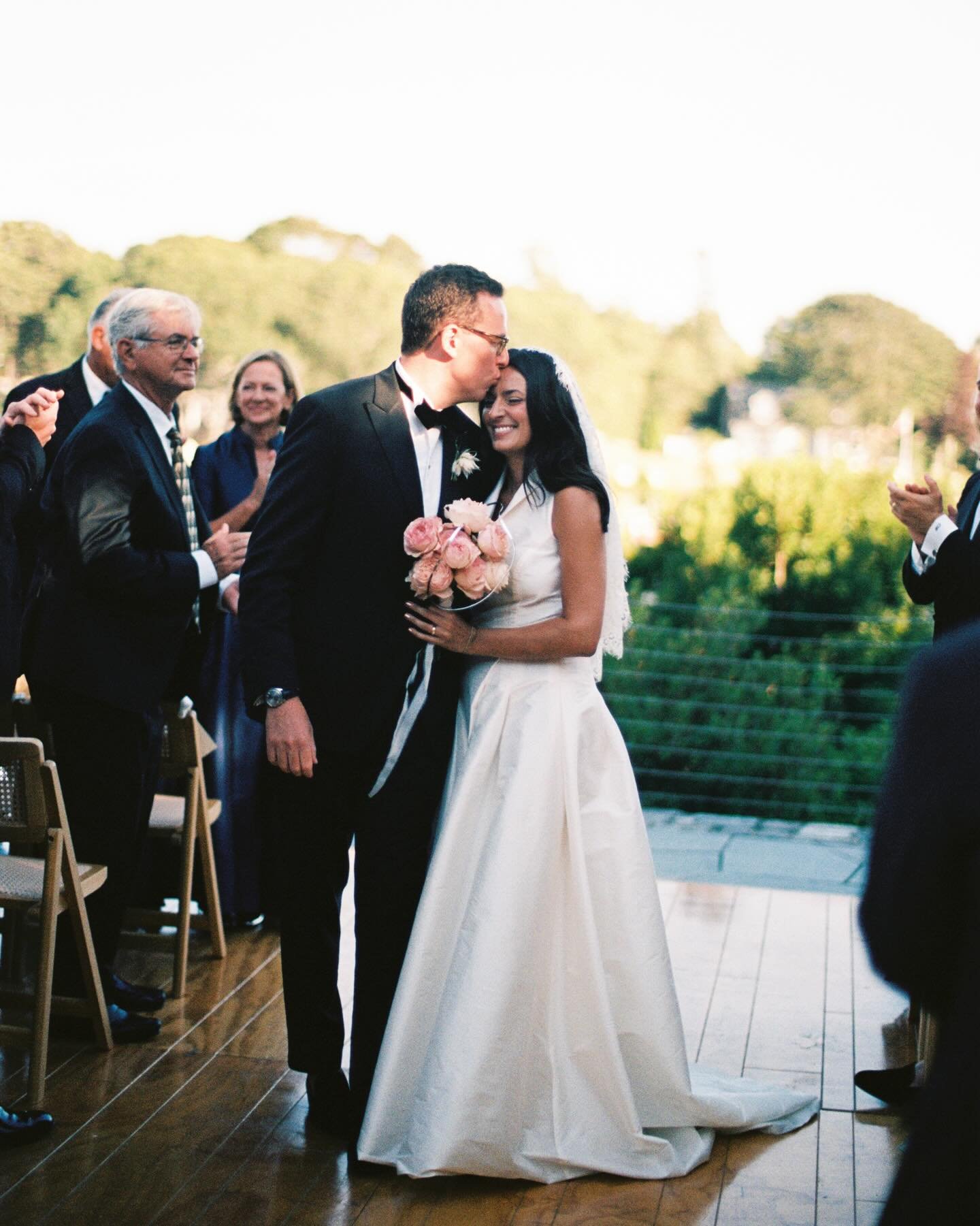 Natalie &amp; Morgan pt 1 🫶🏼 
(bc this day needs multiple posts)

@goodgracesevents 
@saintagnes.studio 
@kearies 
@yd.beauty_ 
@lornamademeblushartistry 
@gourmetgalleycatering 
@thesultans 
@indiefilmlab