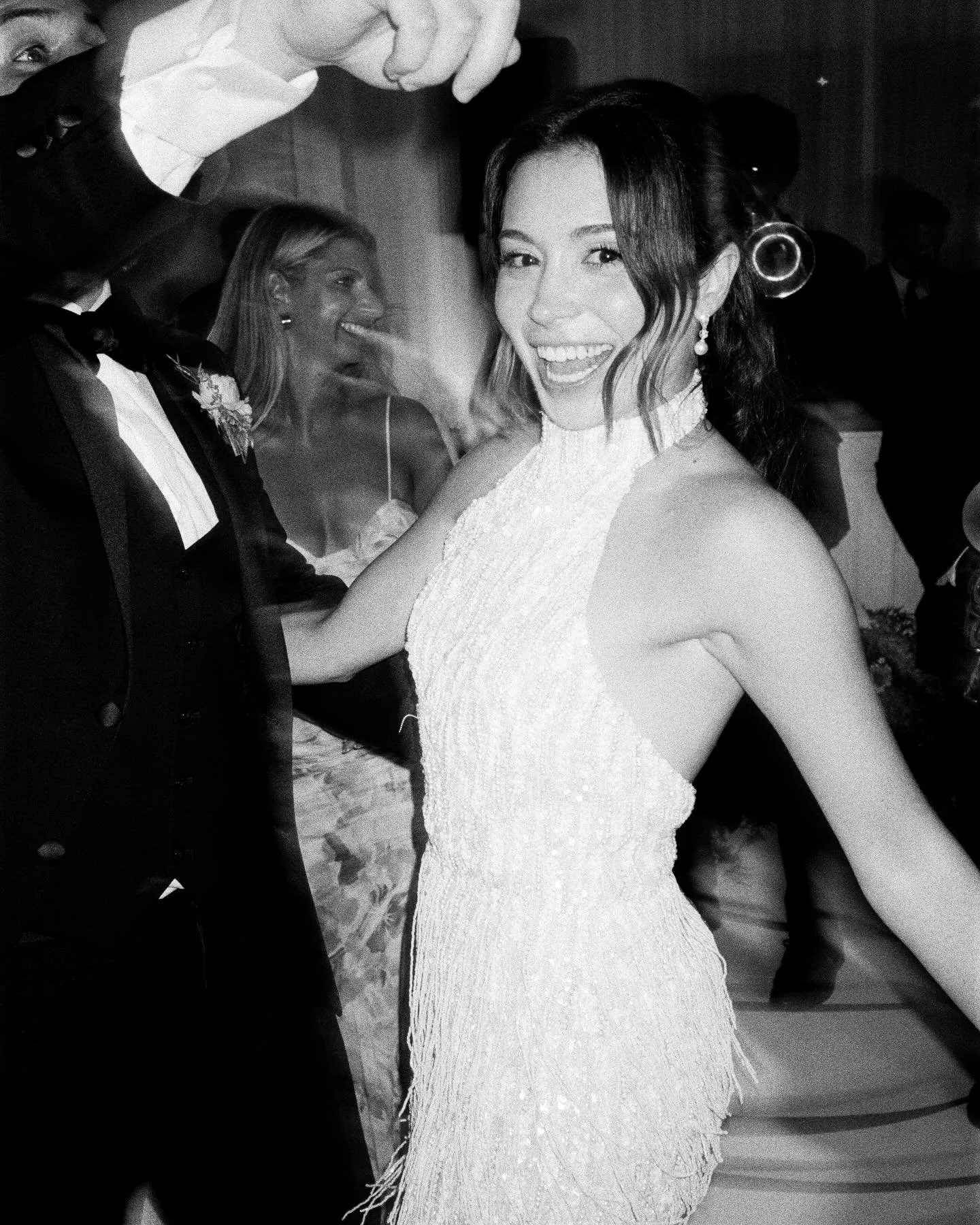 a reception we definitely won&rsquo;t be forgetting 🕺🏻🪩
all on film because we can 😉🤭

Planning + Design: @maddenmadeevents
Photography: @kearies x @garrett.psd
Cinematography: @earthandsunco_
Venue + Catering + Bar: @longwoodvenuesanddestinatio