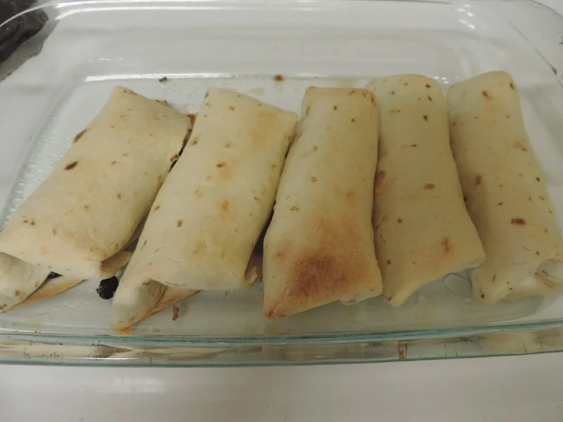 4Taco Roll Up a frugal family friendly .JPG