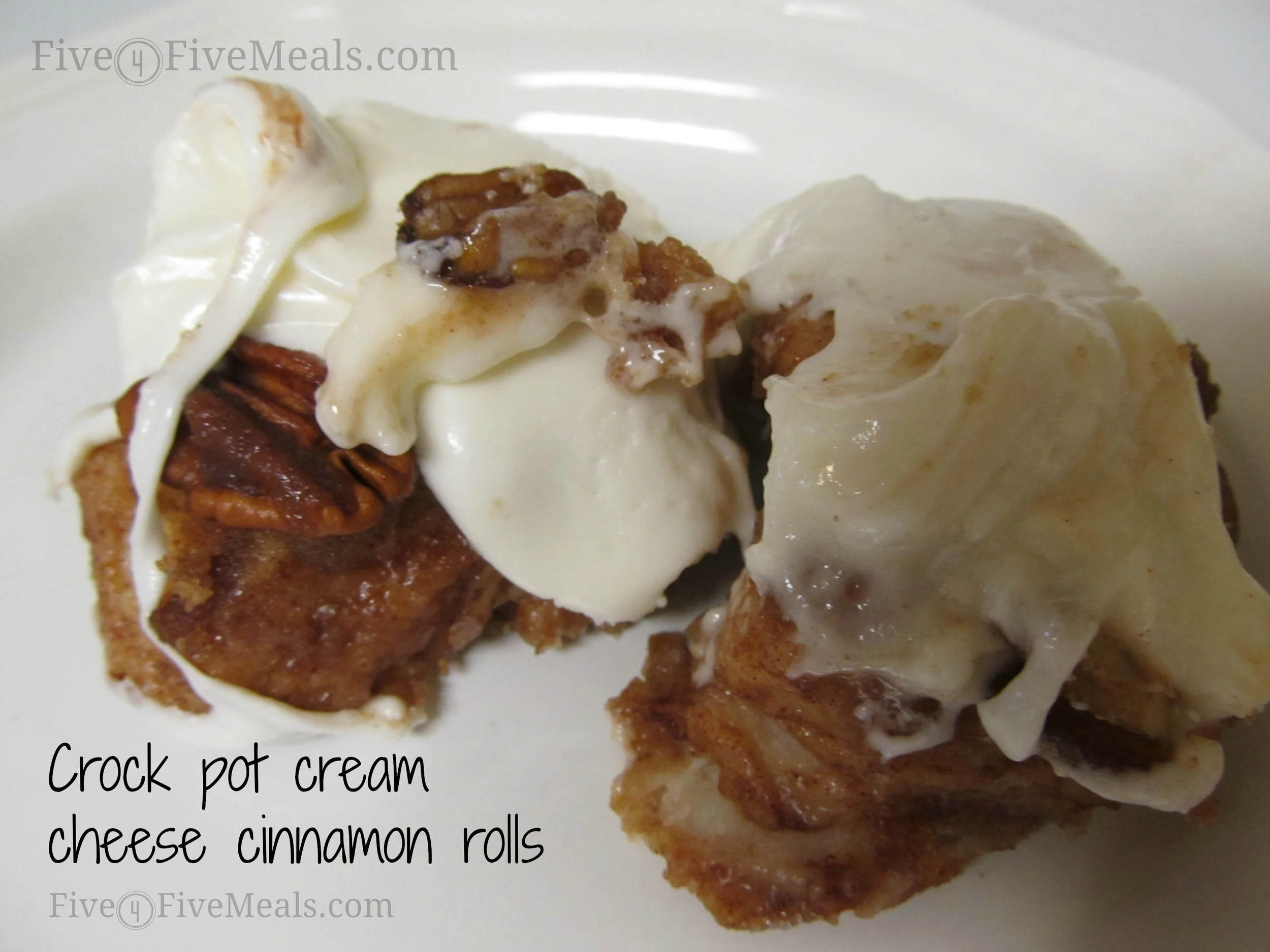 crock pot cinnamon rolls.jpg