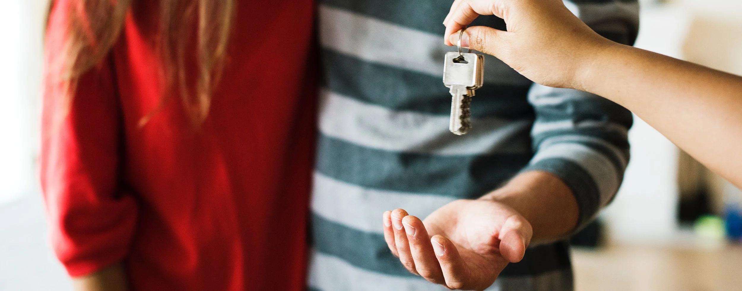 couple-home-house-1288482.jpg