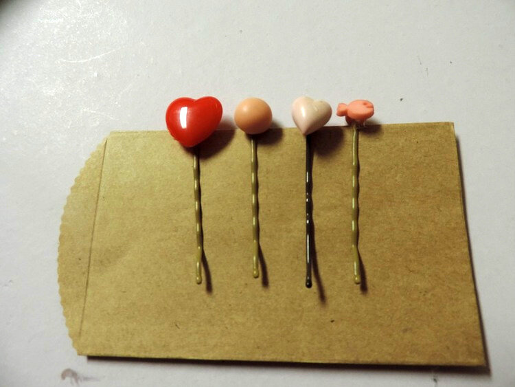 Vintage+Button+Hair+Pins+1.jpg