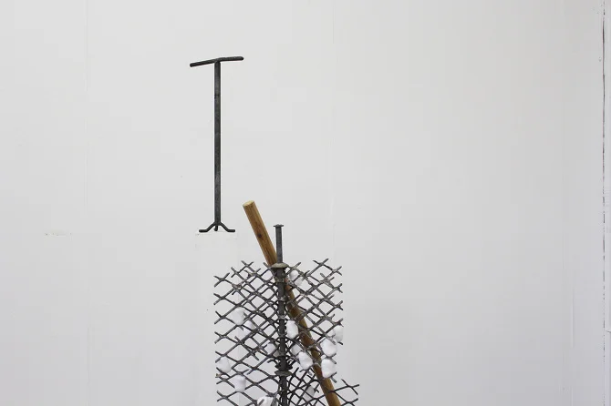 The middle ground, circle shape plastic, plastic pipes, T-shape pipe on a plinth, steel fence, cotton balls, wood, form, balloon, etc, 2015 @DongKwang Jo