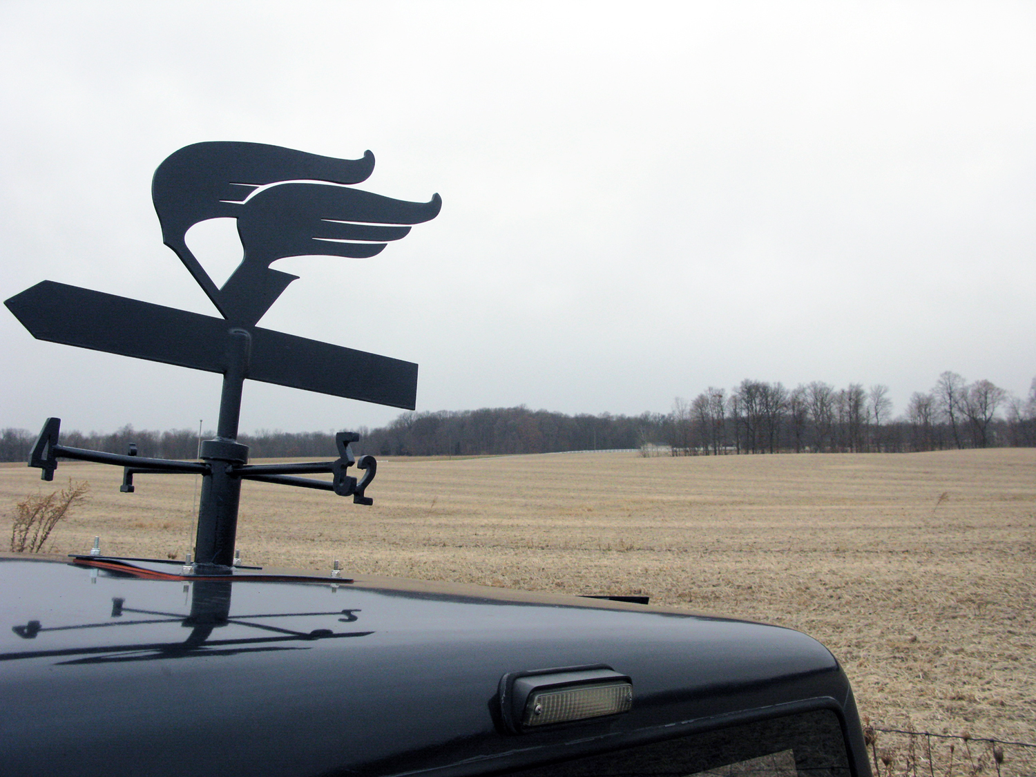 Blue Rider - weathervane , 1986 Ford Ranger truck and weathervane, 2010 @Patrick Beaulieu Photo by Alexis Pernet