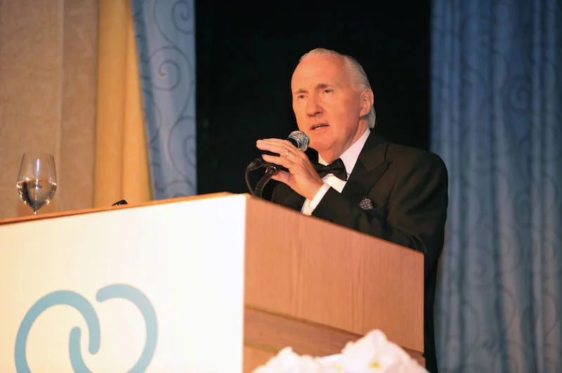 Graham Pewter, CEO, accepts the 2013 award on behalf of Catlin Bermuda for their community spirit.