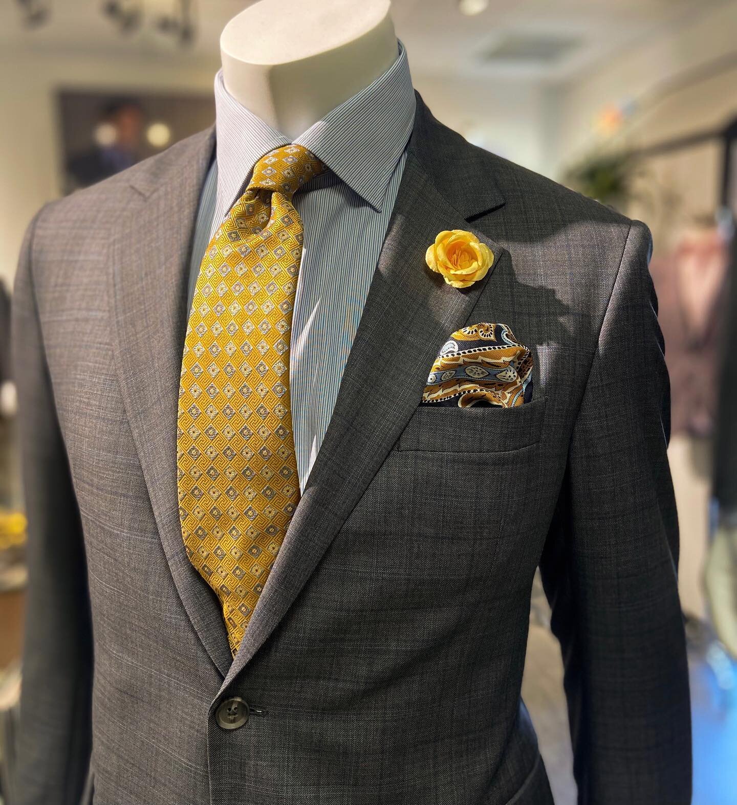 Summer colors have never looked this good.

Let those colors shine even in the smallest ways! 

Visit your experts @blainesapparel 

#cincinnati #ohio #cincy