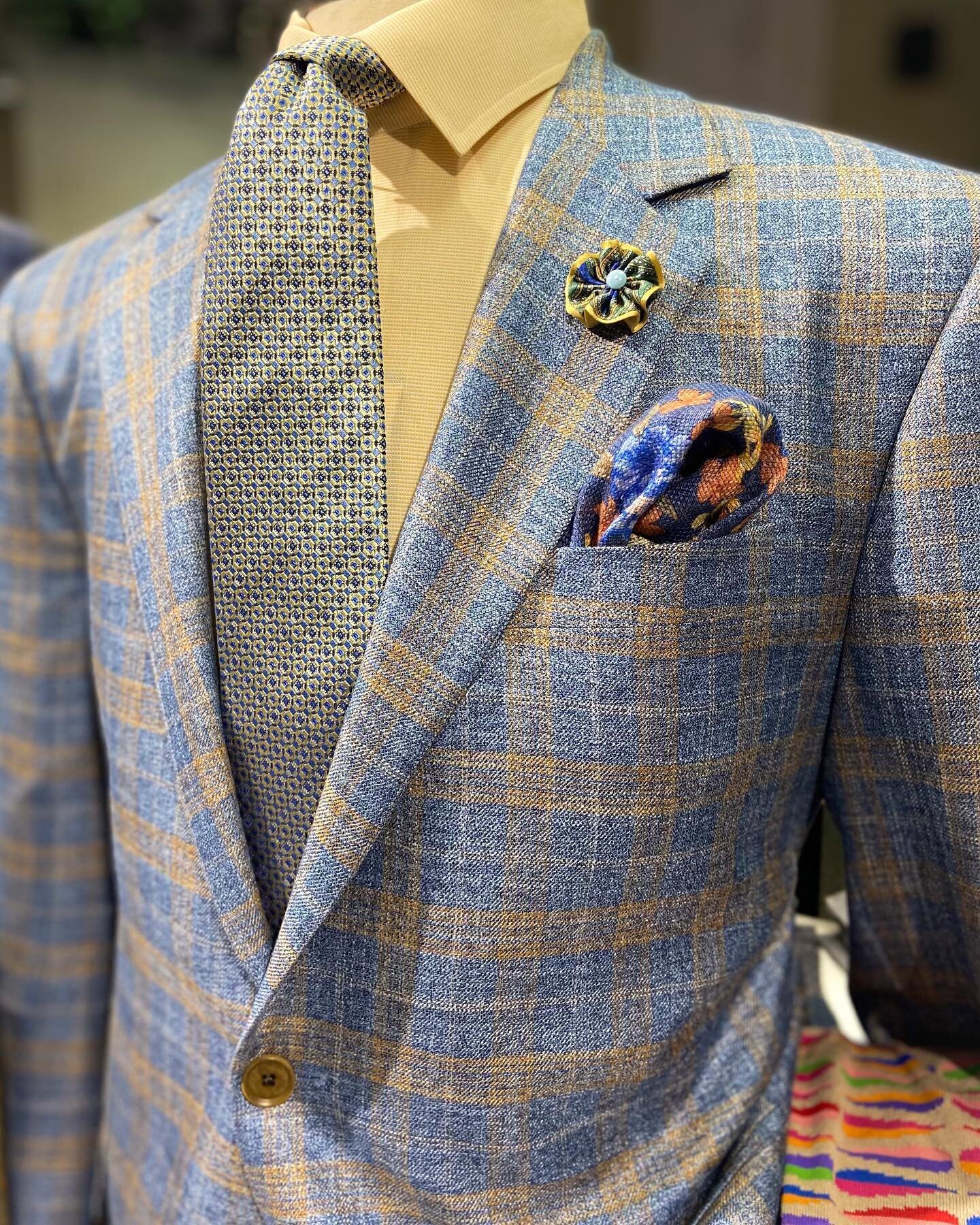 Style tip: Ditch the expectations. 

Step out in something new this year! 

Visit your experts @blaineapparel for inspiration. 

#ohio #cincy #menswear