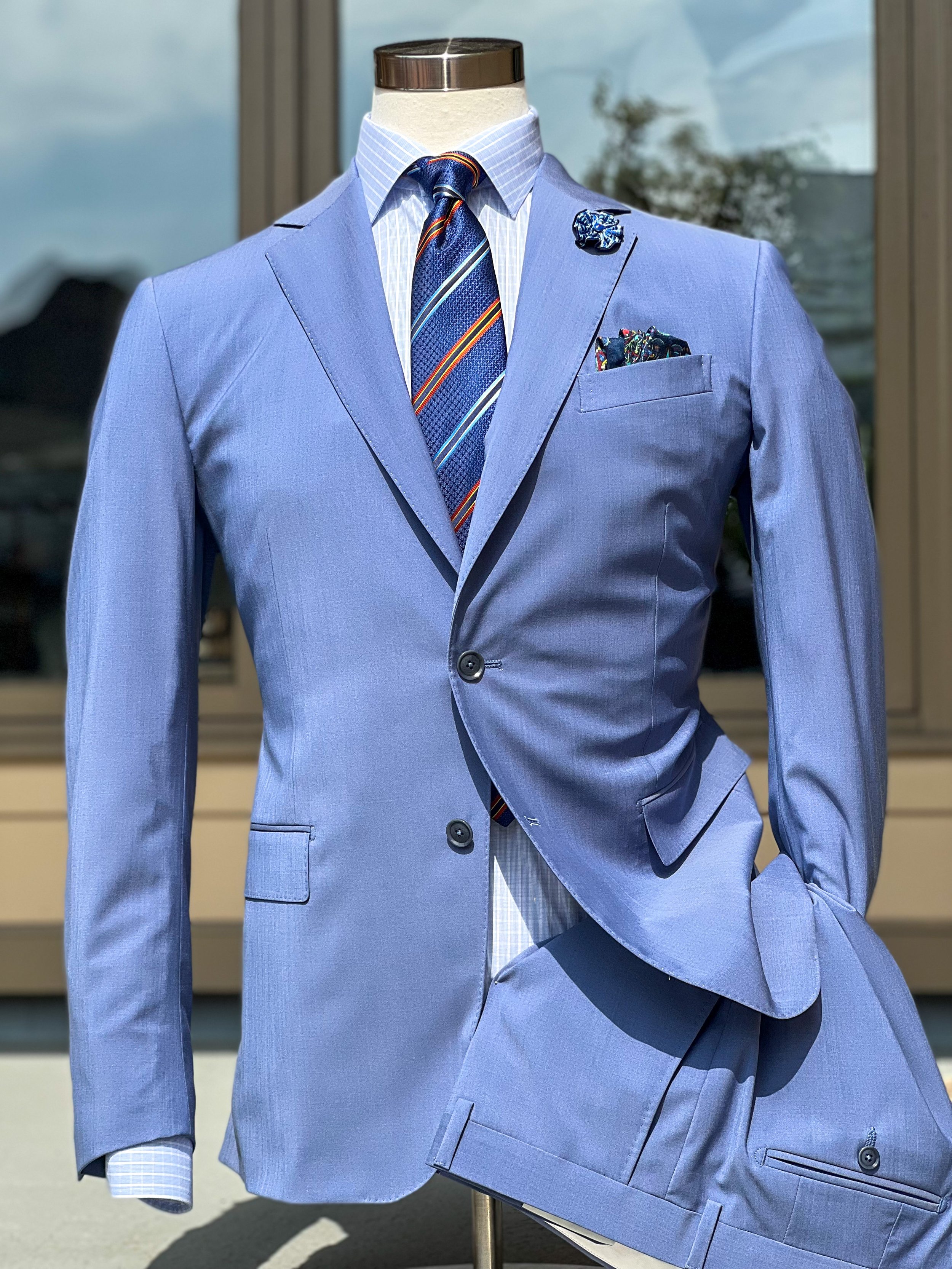 Stylish and Top Quality Men's Suits in Cincinnati, OH Hellman's