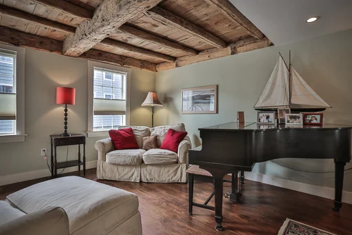 Formal Living Room.jpg
