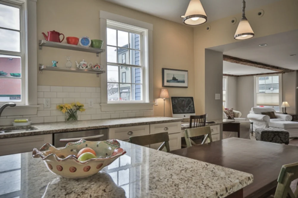 Kitchen 2.jpg