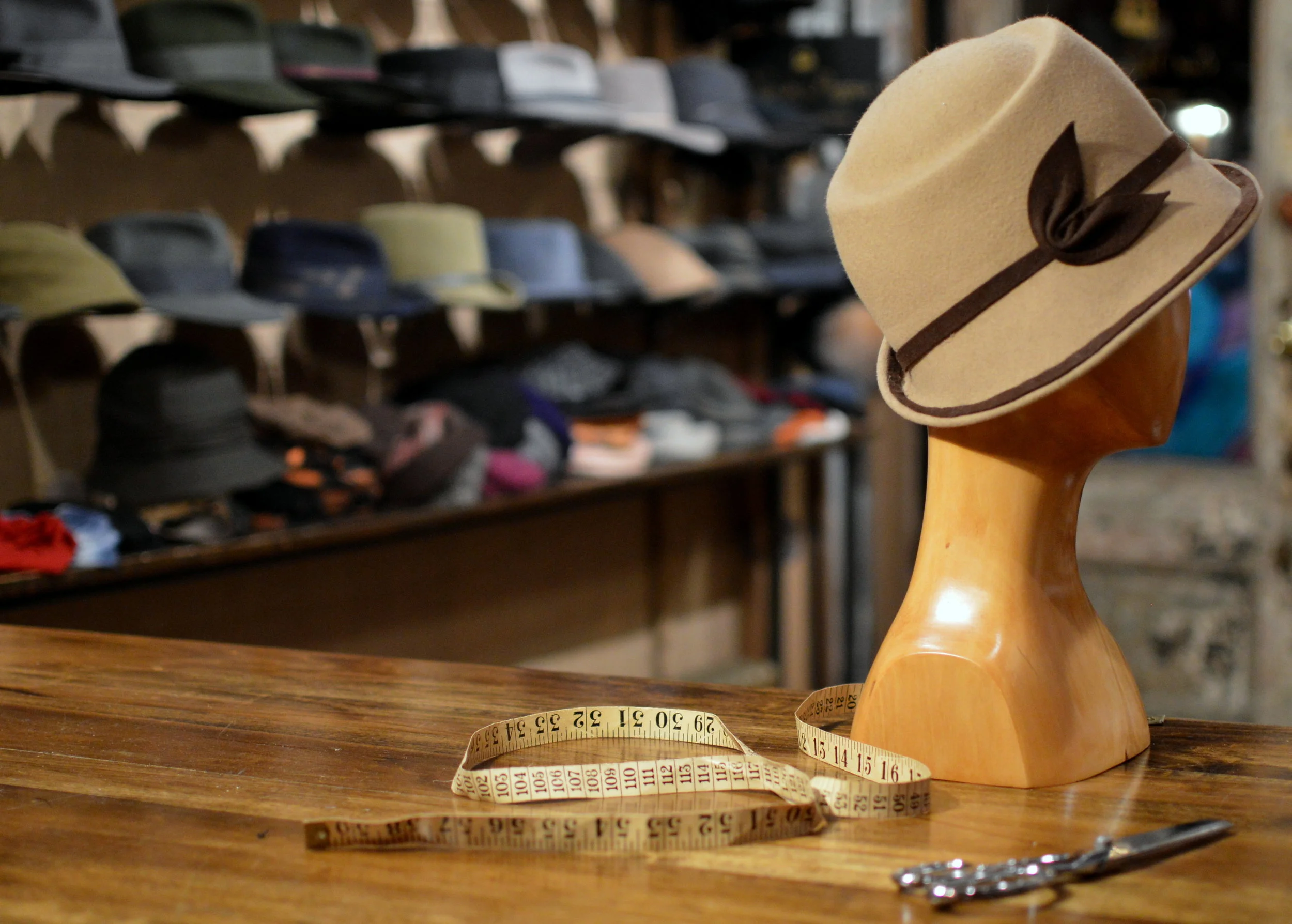 Cappuccino Cloche - This cream cloche with chocolate detail is straight from the roaring twenties