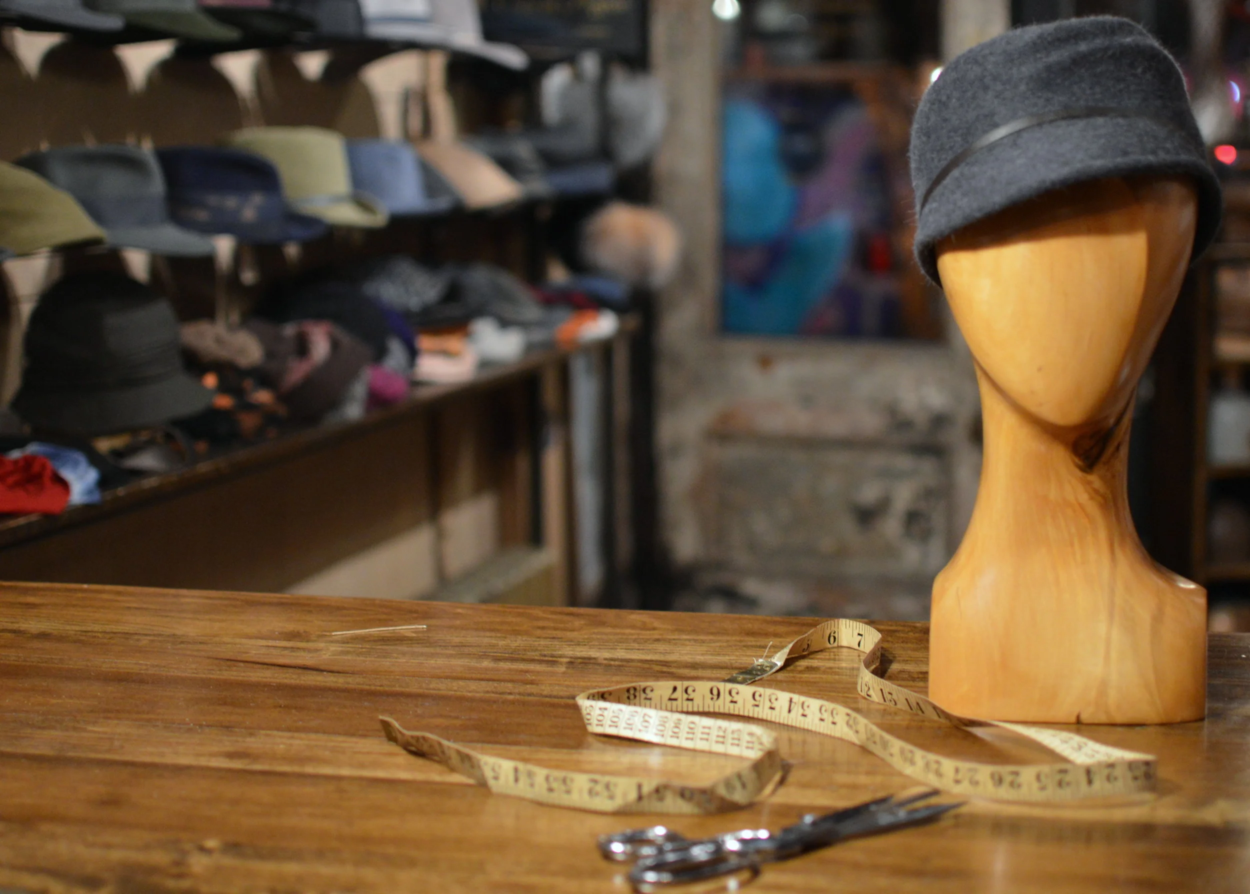 Draped Cap in Blue grey fur felt and leather trim