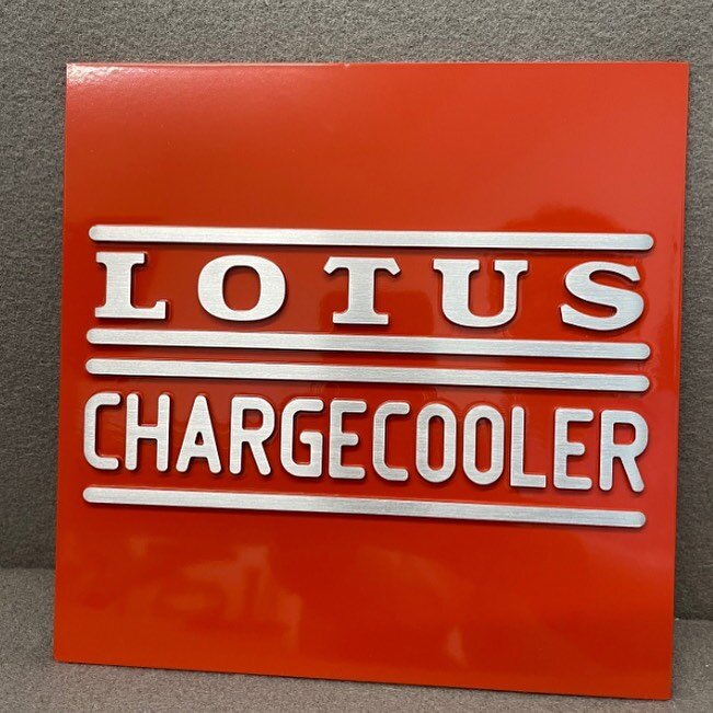 Custom plate for a turbo charge cooler. 🔥 👏🏻 

#billetbadgesinc #billetbadges #billetaluminum #billet #madeinusa #custom #custombadges #customemblems #notplastic #notstock #turbochargecooler #customplate #lotus