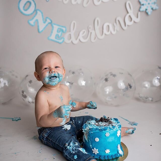 #picsbypatphotography #picsbypat #goldbarwa #sultanwa #indexwa #monroewa #snohomishwa #snohomishcounty #snohomishcountyphotographer #photogtapher #photographystudio #pnw #pnwphotographer #newbornphotography #maternityphotography #maternity #familypho