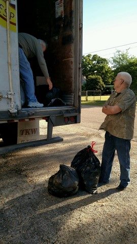 Centerpint UMC Adventist Disaster Clothing Drive pickup7.jpg