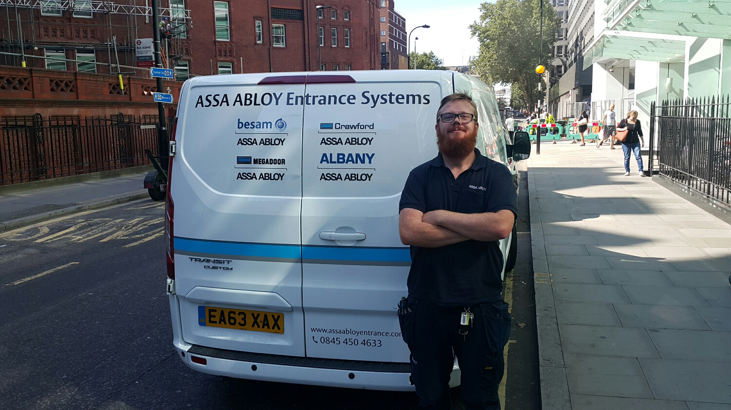 Ginger out in his van. Whats the odds of bumping into him in London