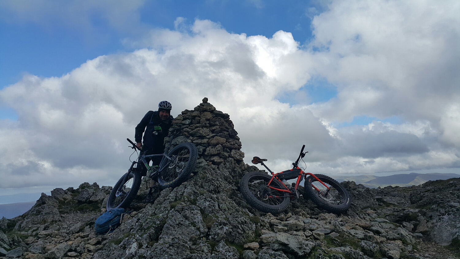 The Cain at the top of Raise Dodd. Taking shelter from the wind.