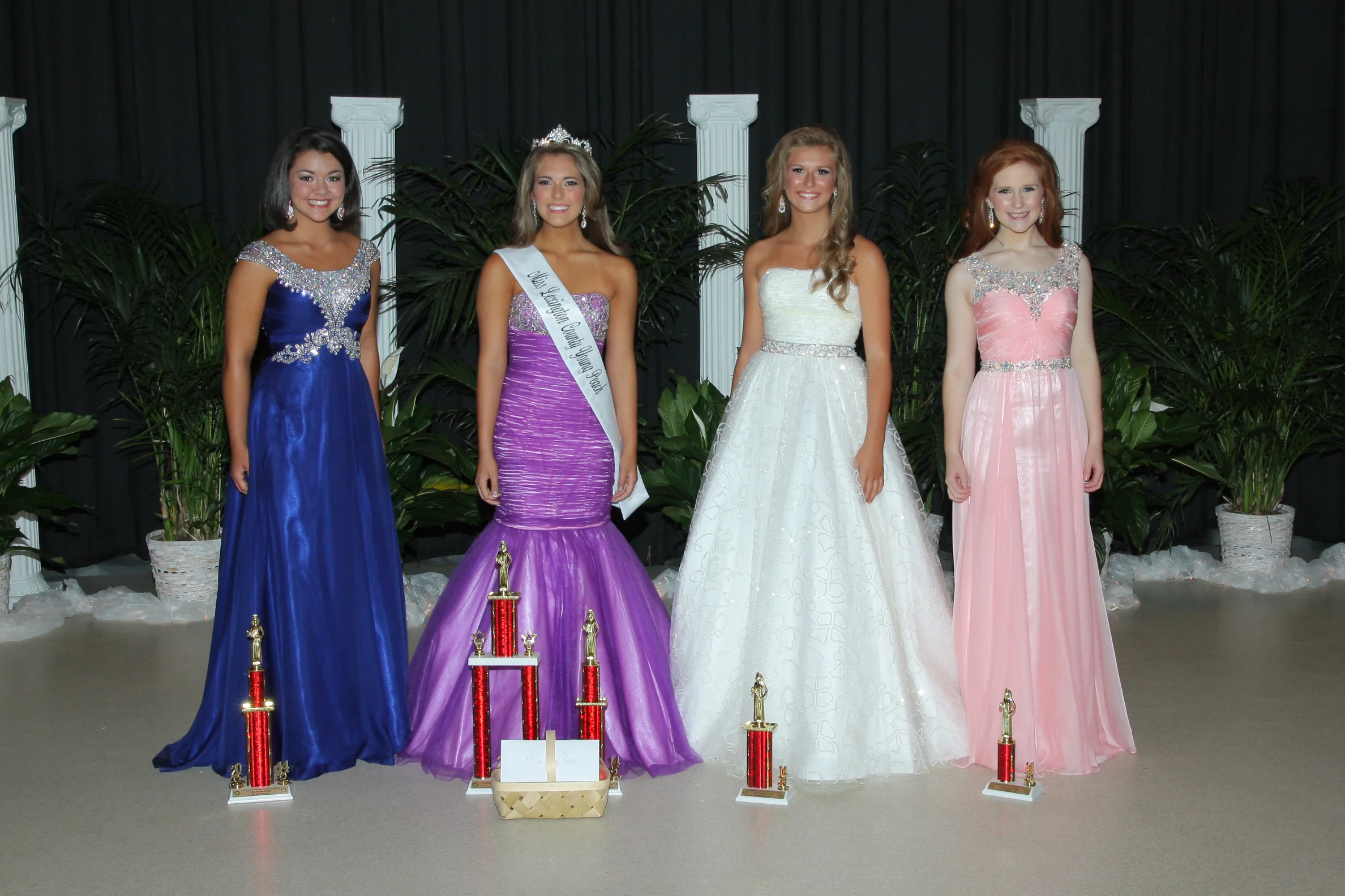 2014 Miss Young Peach
