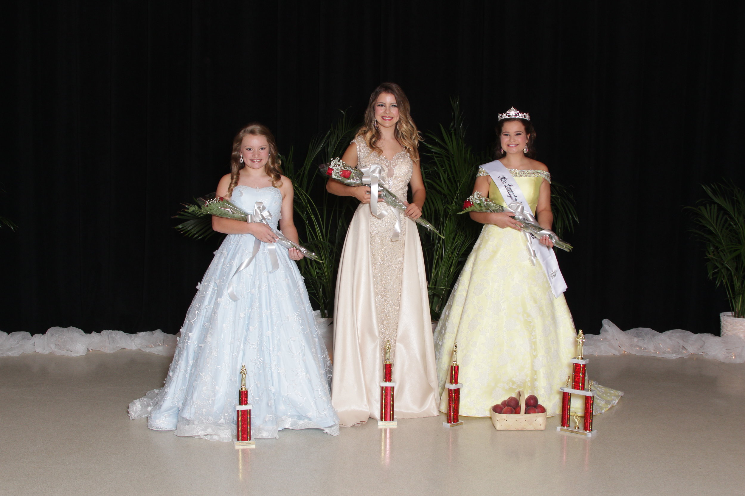 2019 Junior Division Miss Young Peach