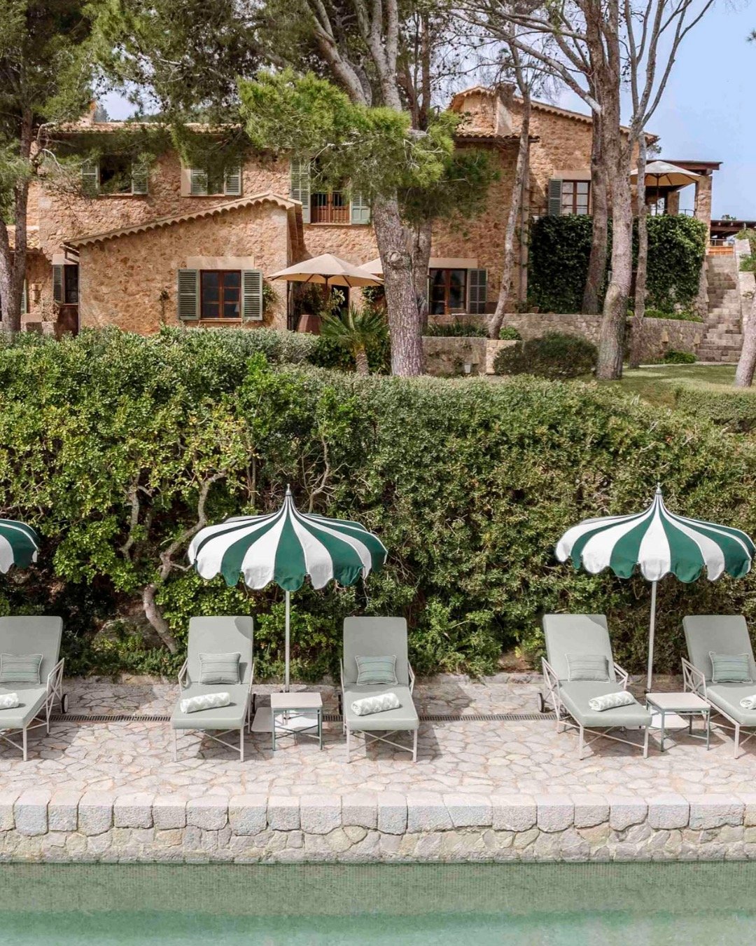 Why settle for room service when you can have the whole estate? 🏡

☀️ Private villas offer the perfect blend of space, style, and seclusion, and they&rsquo;re ideal for travelers seeking a fully customized, high-touch experience in some of the world