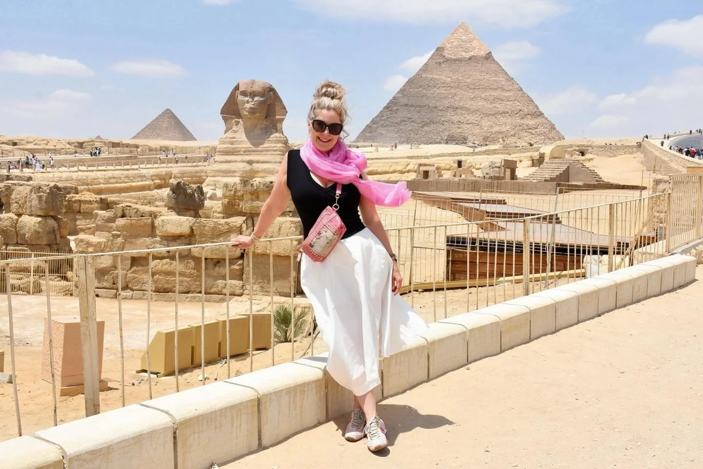 Egypt has a way of making history feel astonishingly alive. ✨

We began in Cairo, visiting the GEM Museum and standing in awe before the timeless Giza pyramid complex and the extraordinary Great Sphinx of Giza. From there, we flew to Luxor, where anc