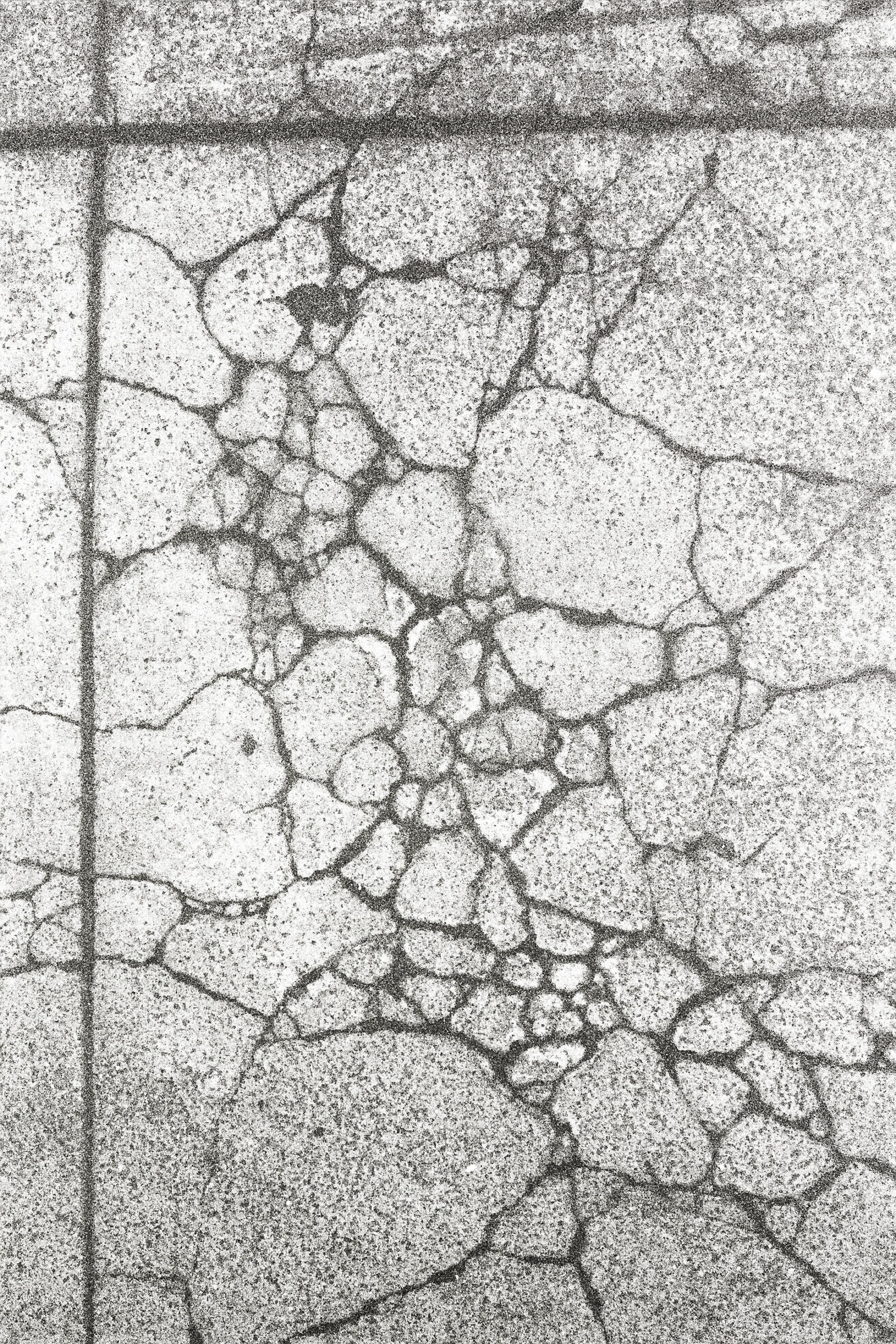 Cracksonthepavement.jpg