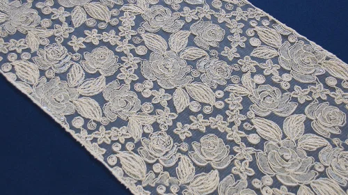 Lace-Runner.jpg