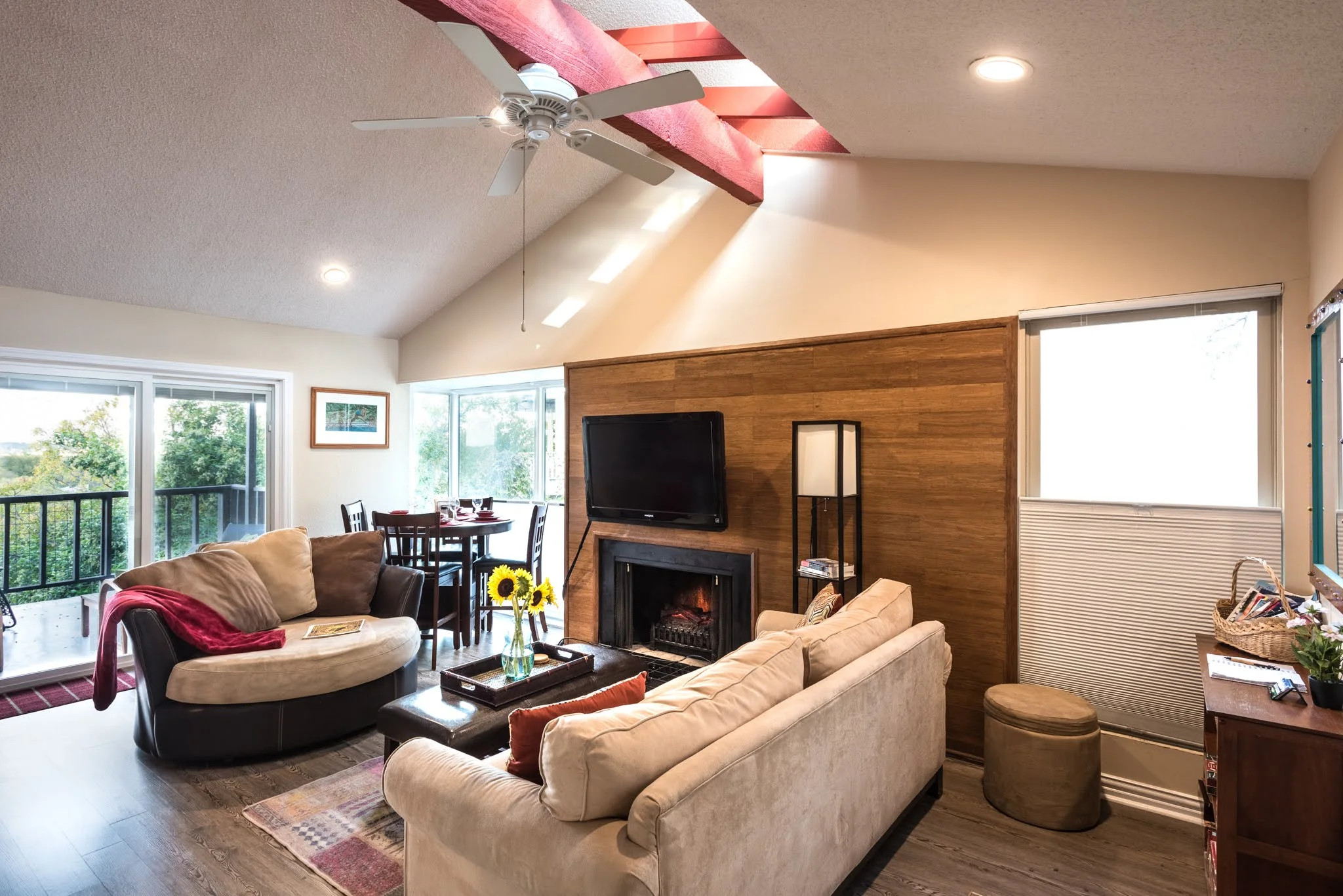 Treehouse 2 Bed · 1 Bath