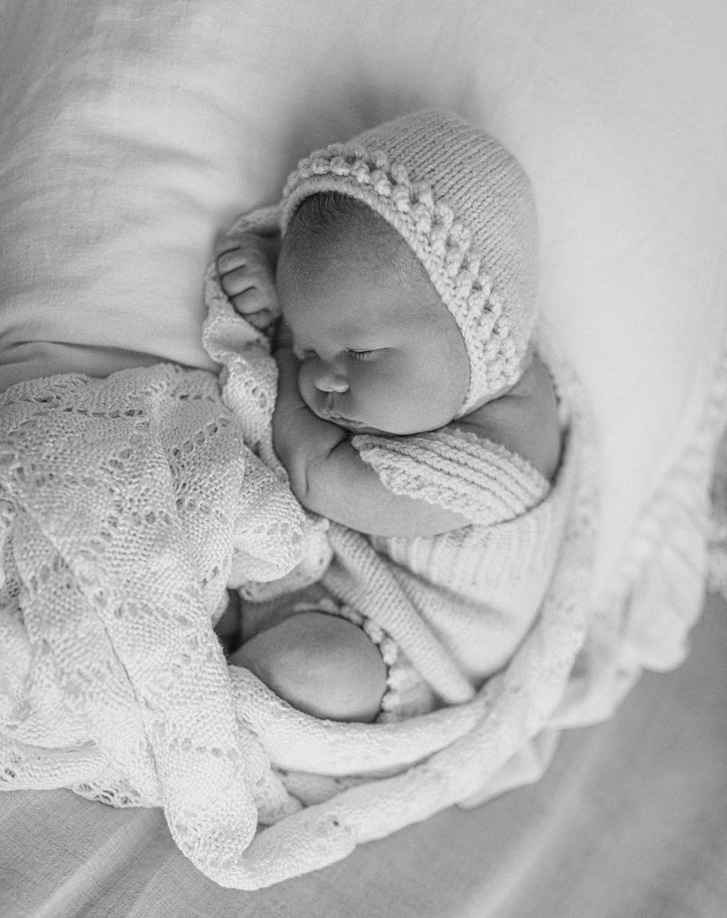 Bundle of joy, baby Darcy &hearts;︎ 

Melbourne Maternity &amp; Newborn Photographer / Family Sessions / Mothers &amp; Baby Closet

📍South Morang Studio
Enquiries: @thefitzroys
www.thefitzroys.com

&mdash;&mdash;

#melbournenewbornphotographer
#melb
