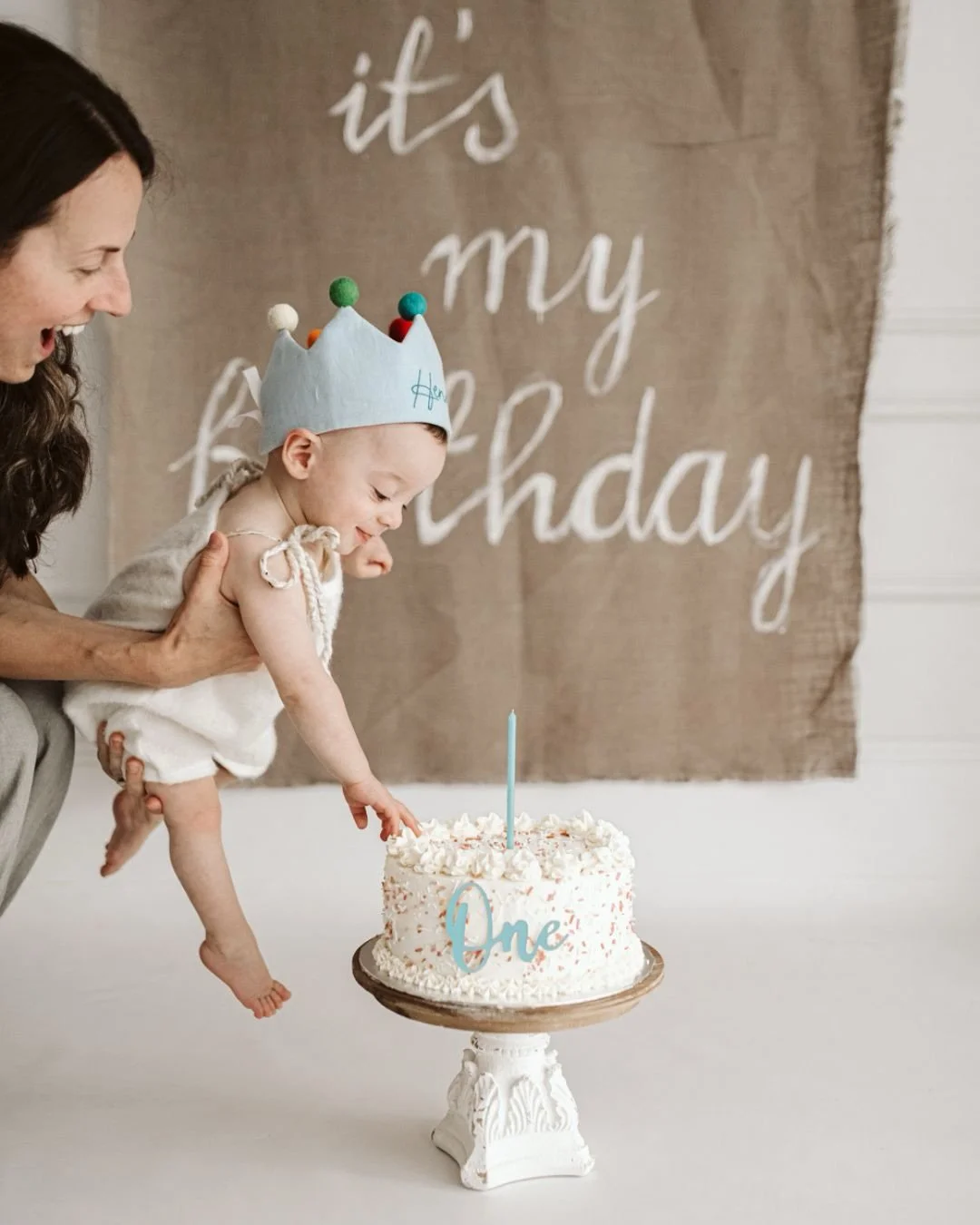 Happy first birthday, HENRY &hearts;︎ 
A beautiful milestone that holds a whole year of little moments tucked into it. From those quiet newborn nights to the first giggles, tiny kicks, sleepy snuggles, teething tears, and wobbly steps&hellip; every d