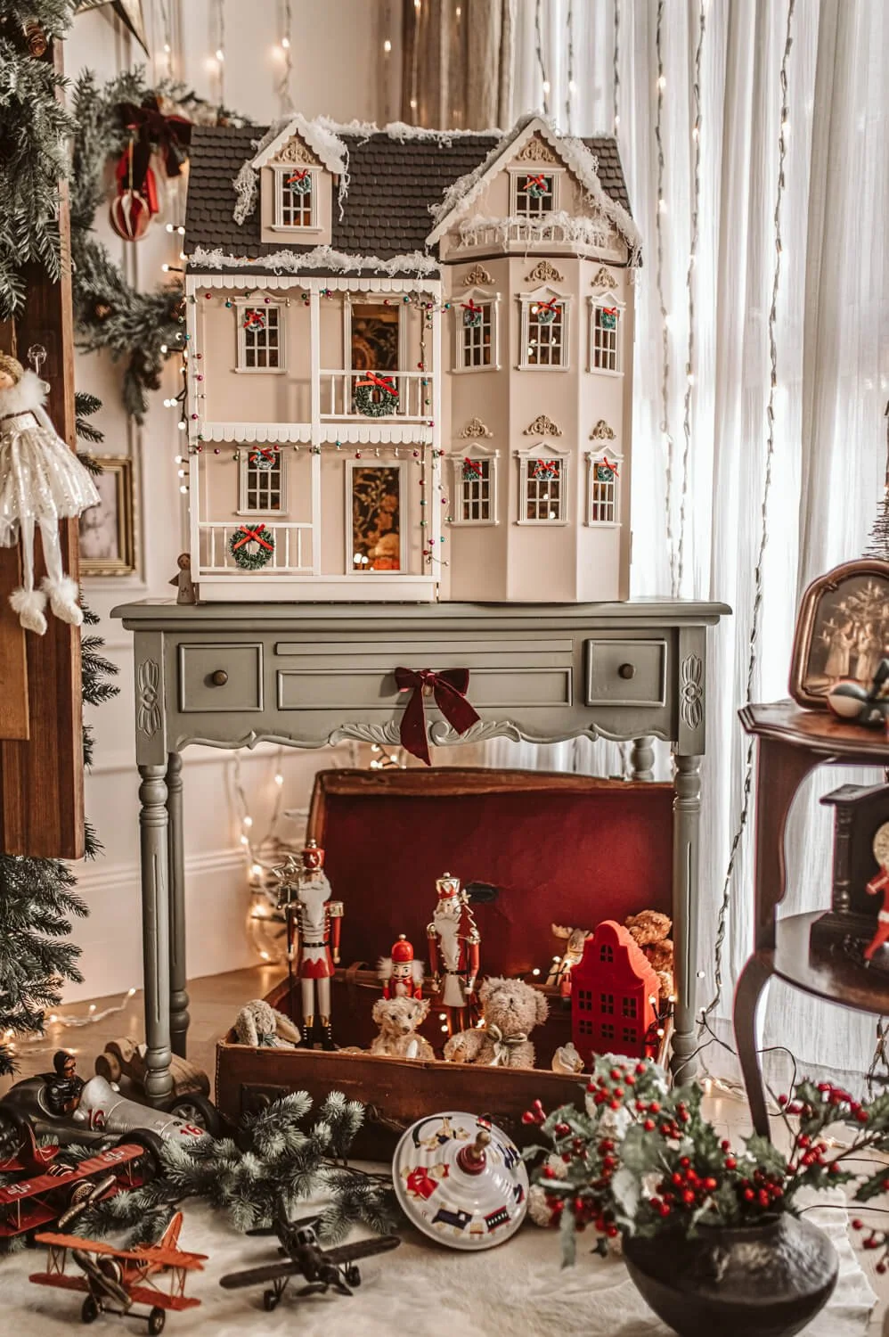 beautiful festive real backdrop with warm festive accents in our South Morang photography studio.