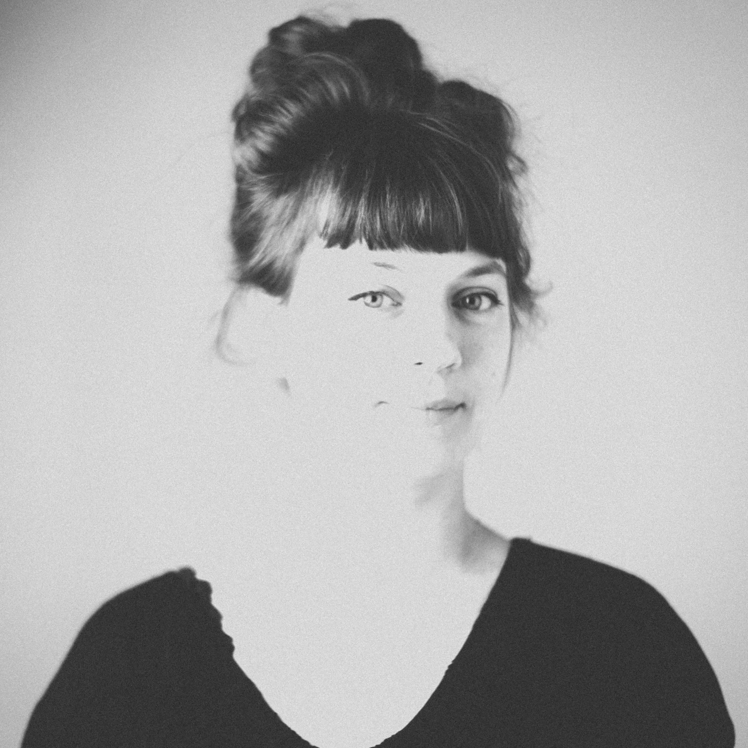 sara portrait_.jpg
