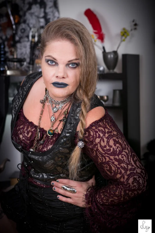 dreamlovegrow photography-sabrinajade-goth designer ottawa-7606.jpg