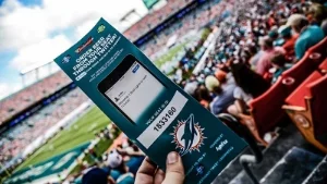 Dolphins Debut New Twitter-Based Beer-Delivery System At Season Finale