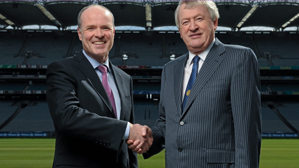 Dave Kirwan, left, Managing Director of Bord Gáis Energy, and Ard Stiúrthóir of the GAA Páraic Duffy
