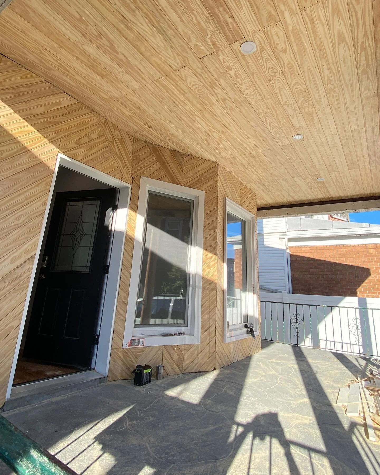 Herringbone Patterns to expose the true beauty of this varnished old Victorian 😍😍