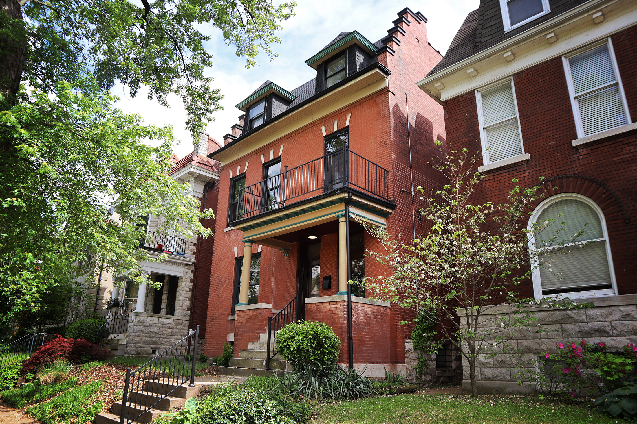 3534Pestalozzi-Front1-sm.png