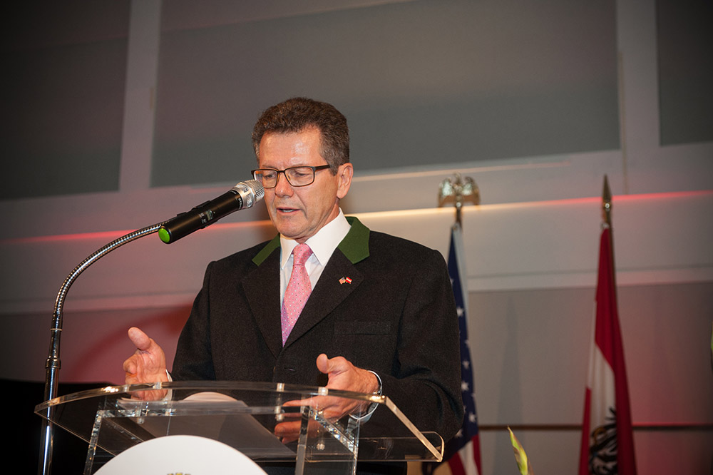 Ambassador Wolfgang Waldner welcomes guests at the Austrian national day reception on October 25, 2016. Photo: Margarita Garcia Ripa
